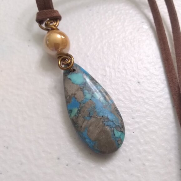 Southwestern Country Girl Boho ~ Pendant & Faux Suede ~ Desert-Inspired Colors - Picture 4 of 6